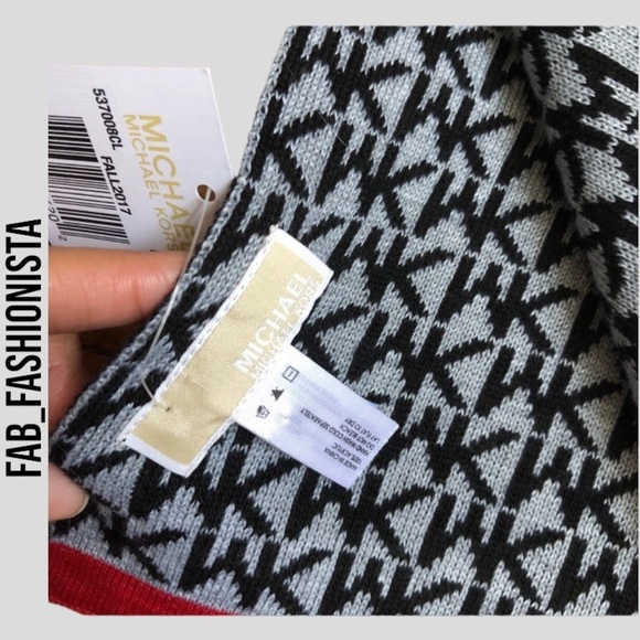 Michael Kors Scarf - Picture 3 of 3